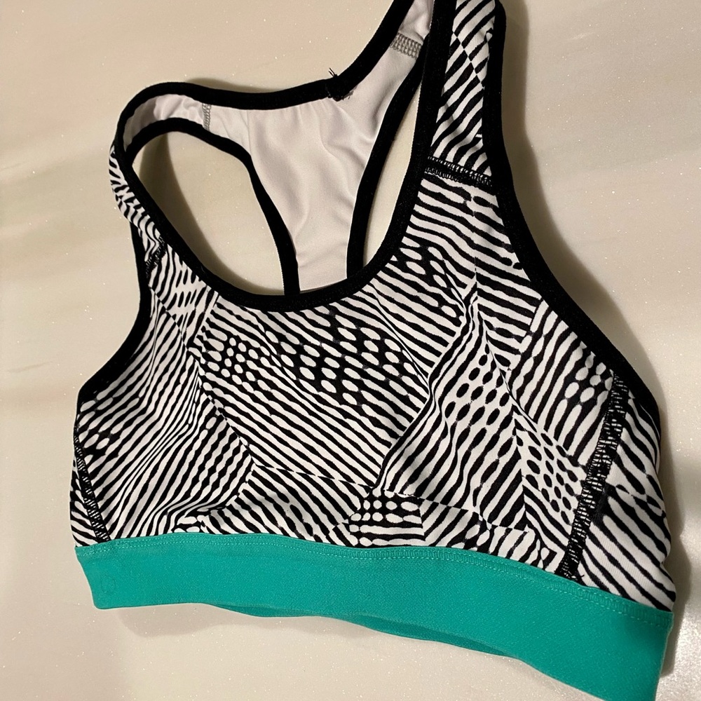Sports bra. Size small.